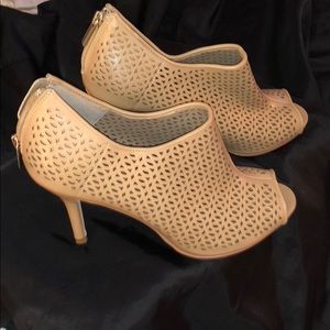 Ann Taylor peep toe zip back booties